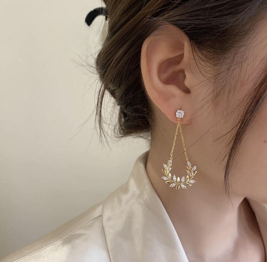 Zircon leaf tassel earrings