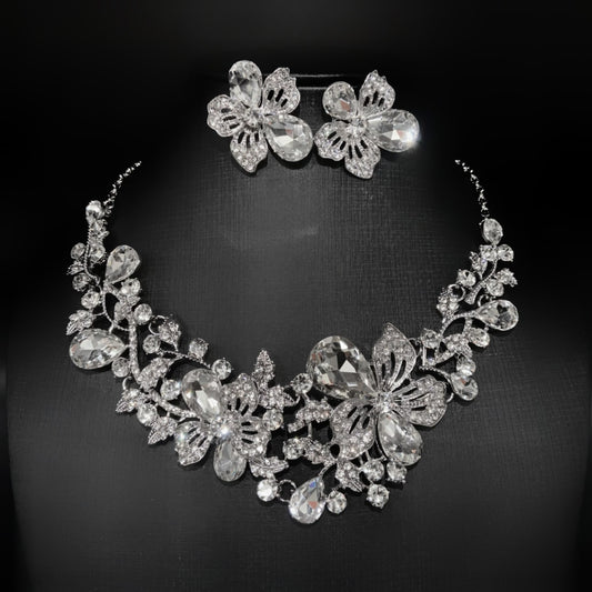 Evening dress Collection - White crystal flower necklace