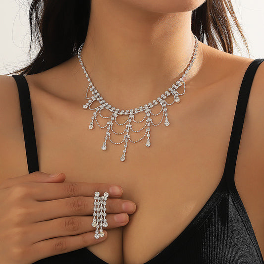 Evening dress collection - Waterfall diamond necklace