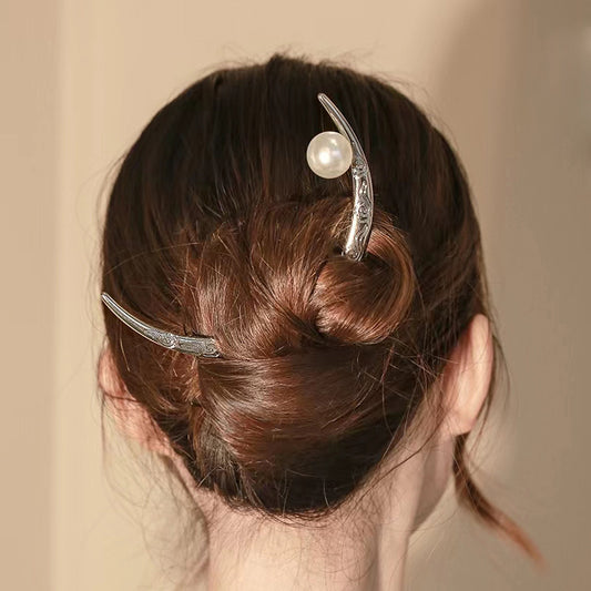 Silver Moon Pearl hair accessories